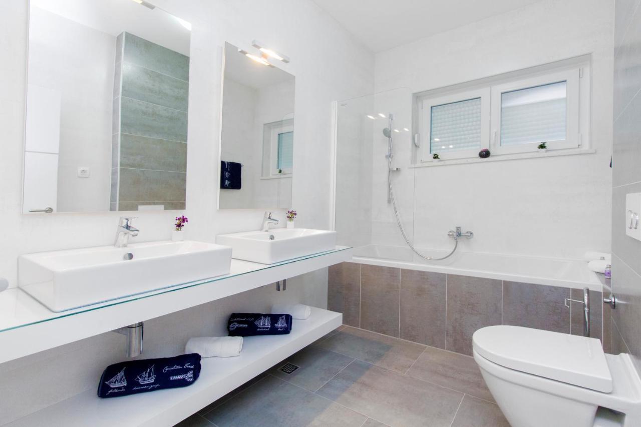 Apartment Royal II Vodice Exterior foto