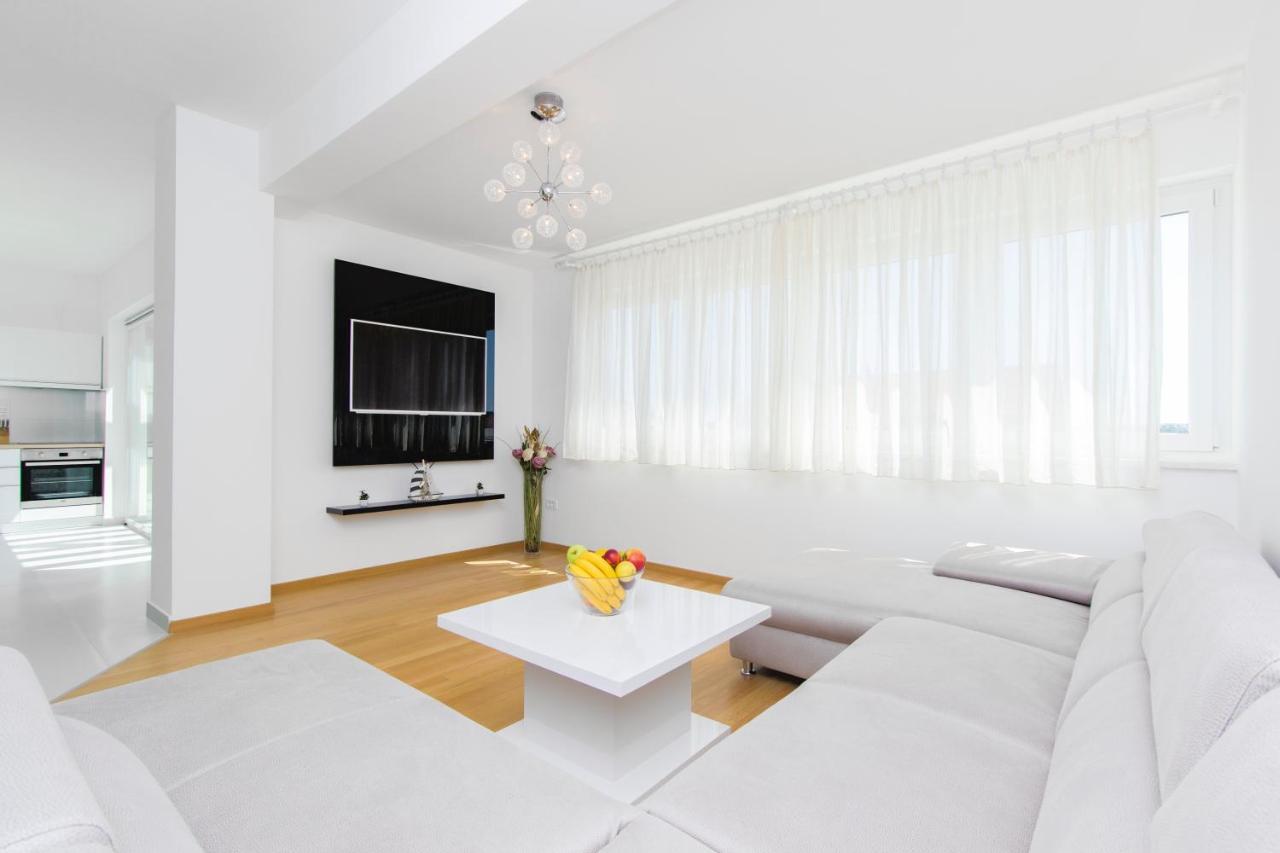 Apartment Royal II Vodice Exterior foto